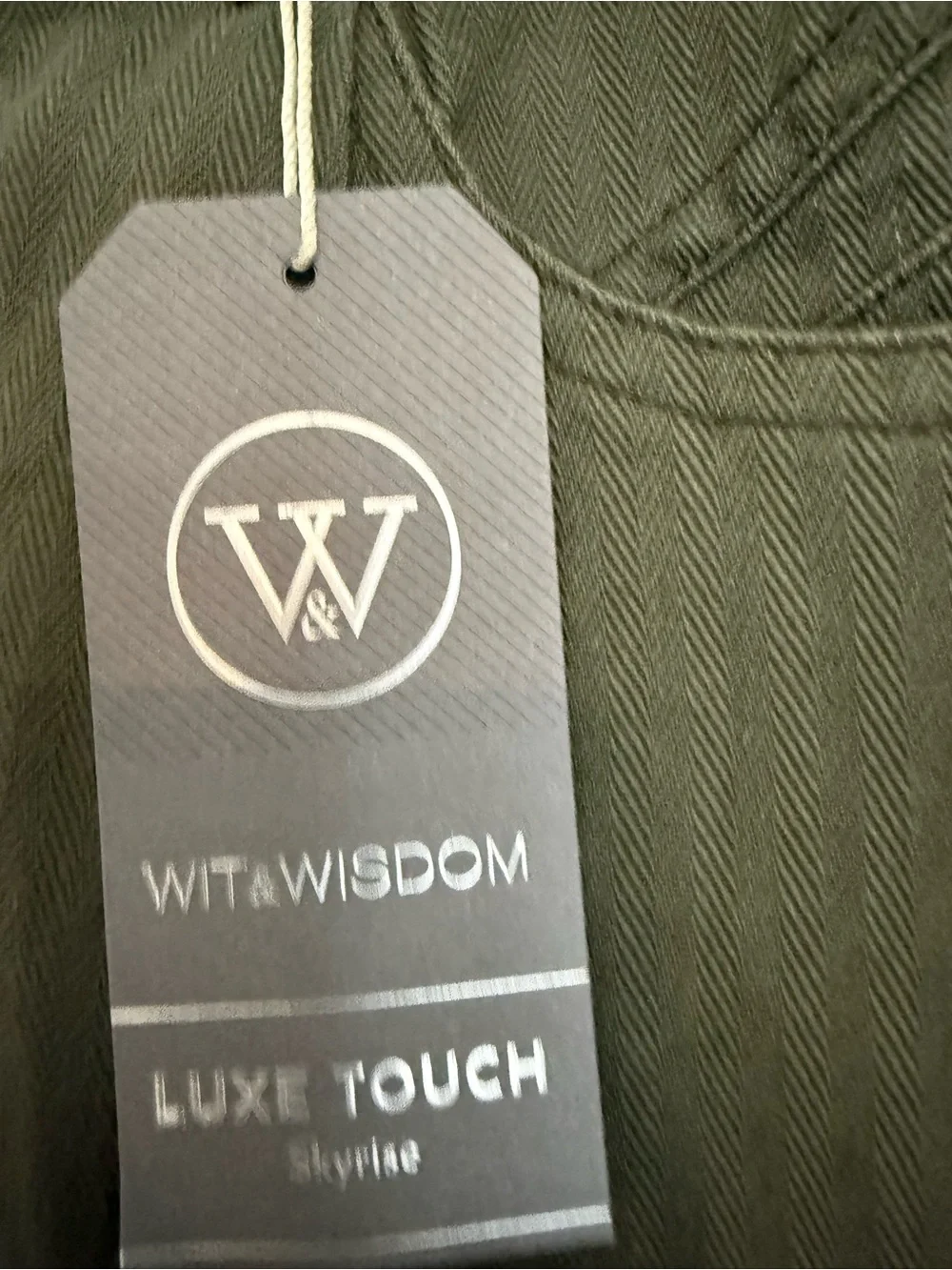 WIT & WISDOM SHORTS